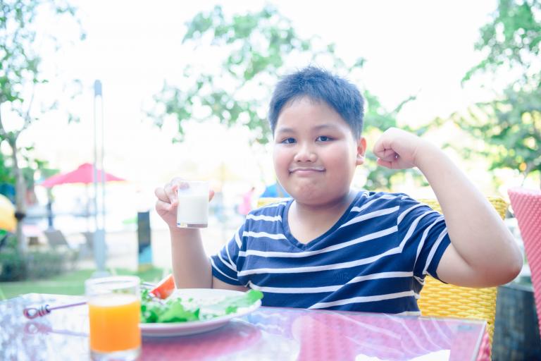 Image for Construyendo un mañana más saludable: Prevención de la obesidad infantil