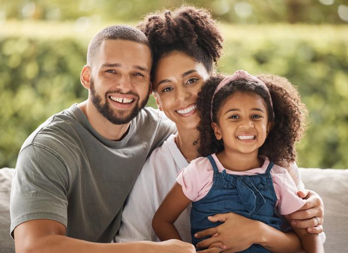 Image for Familias, comunidades y aulas: trabajando juntos por los niños