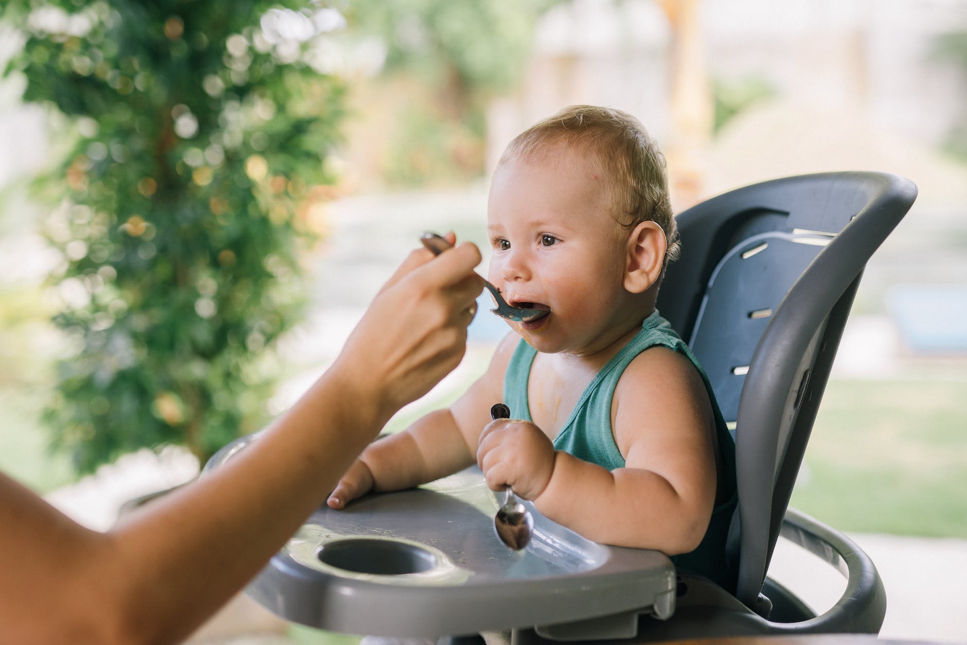 image in article Infant cues 101: hunger, tired, overstimulation, and comfort signals